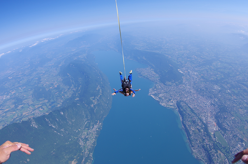 Saut en tandem à Chambéry Saut en tandem au dessus du lac du Bourget