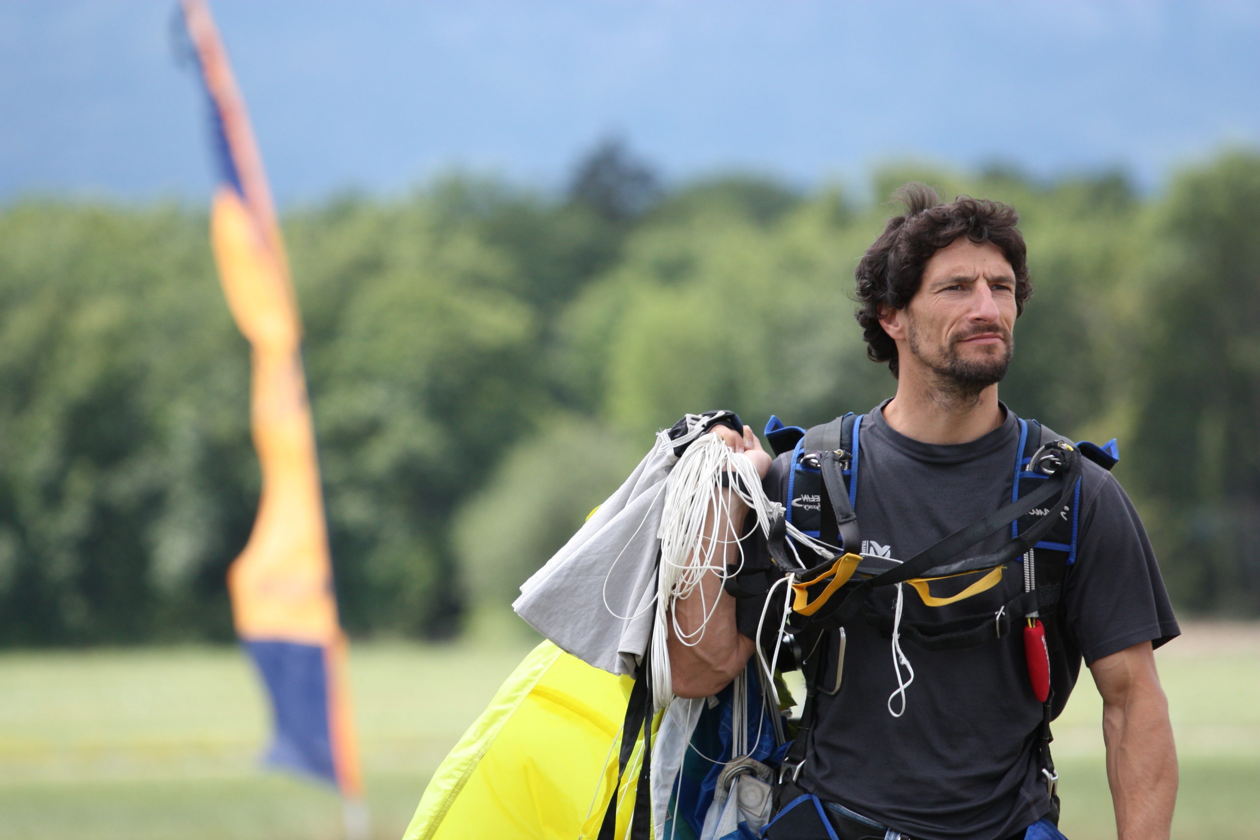 Jean Debièvre moniteur de parachutisme
